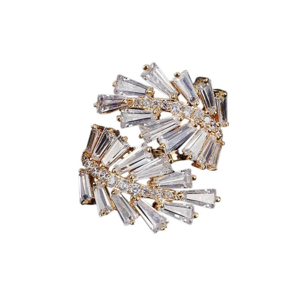 Statement ring met staafvormige kristalstenen