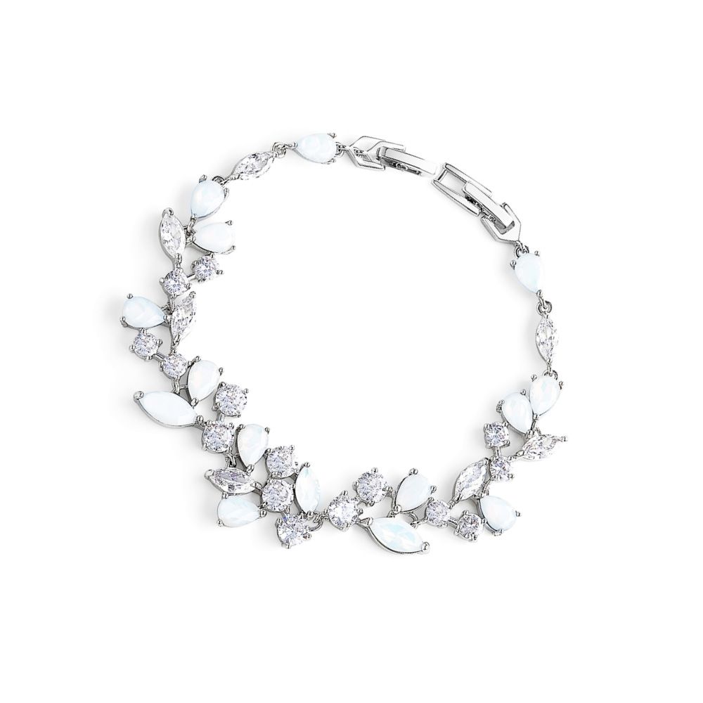 Couture armband met glinsterende opaalkristallen