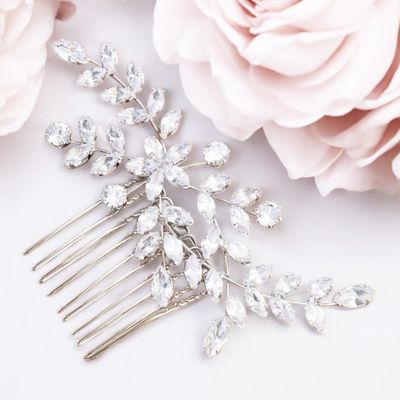 Sprankelende haarkam met zirkonia kristallen versierde bloemen