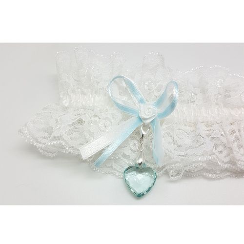 Kousenband van kant met blauw strikje en glaskristal hartje
