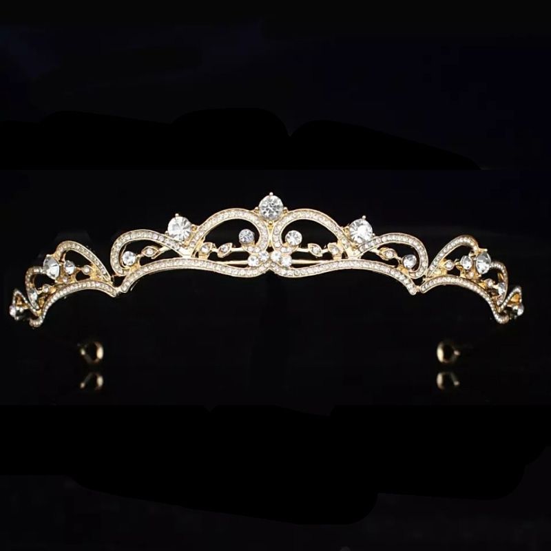 Kristallen tiara met Zirkonia steentjes