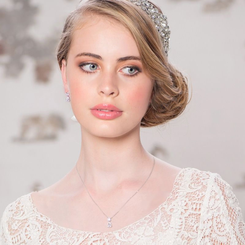 Chique zirkonia collier set met bijpassende oorbellen
